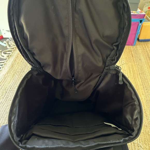 Lululemon Backpack - Picture 7 of 7